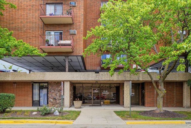 7830 W North Avenue 511, Elmwood Park, IL 60707