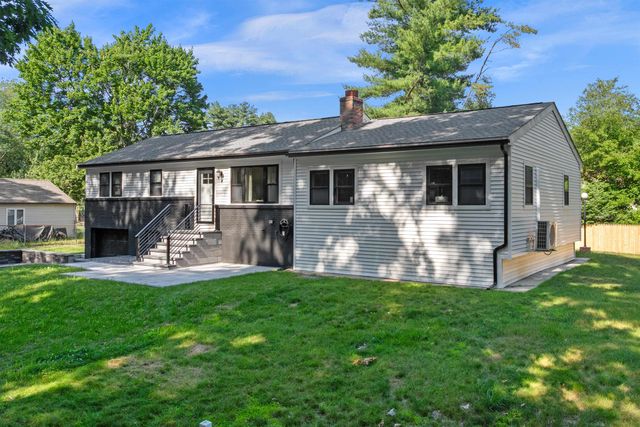 11 Hanson Avenue, Salem, NH 03079