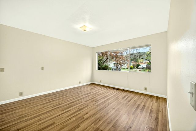 1206 NW Conklin Avenue, Grants Pass, OR 97526