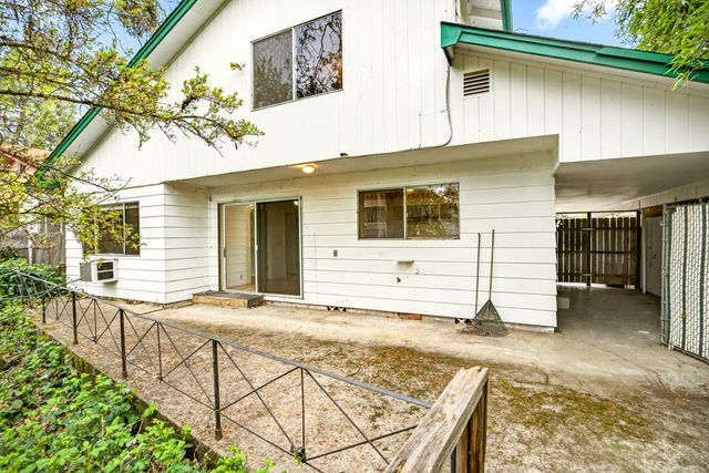 1206 NW Conklin Avenue, Grants Pass, OR 97526