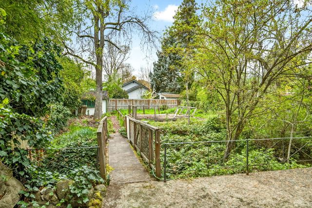 1206 NW Conklin Avenue, Grants Pass, OR 97526