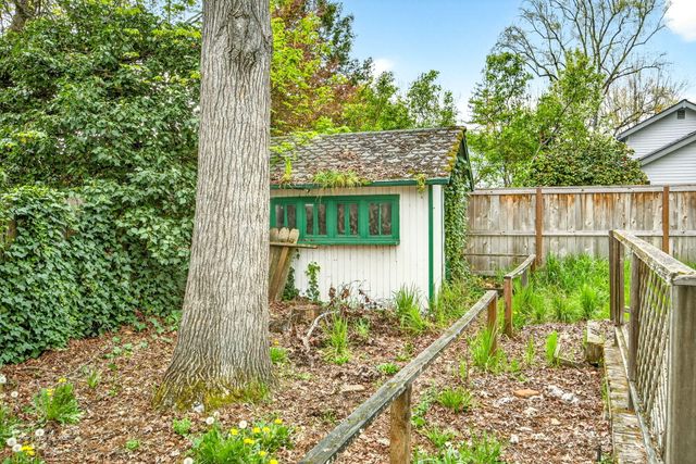 1206 NW Conklin Avenue, Grants Pass, OR 97526