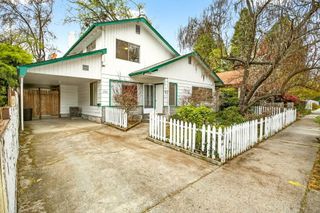 1206 NW Conklin Avenue, Grants Pass, OR 97526