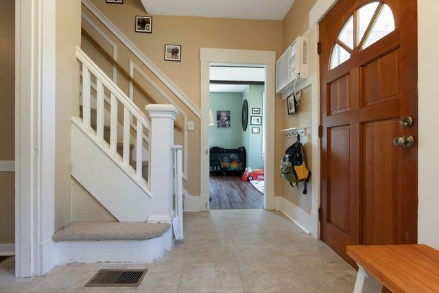 47 Whitehall Rd, Amesbury, MA 01913