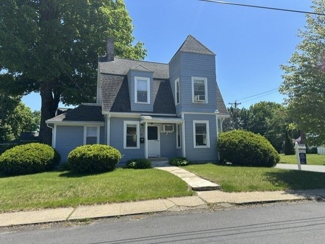 47 Whitehall Rd, Amesbury, MA 01913