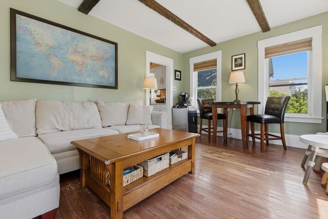 47 Whitehall Rd, Amesbury, MA 01913