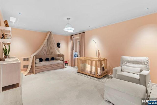 8 Stanton Road, Tenafly, NJ 07670