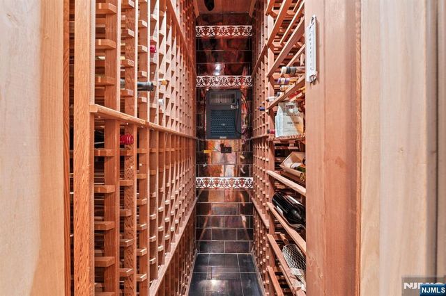 8 Stanton Road, Tenafly, NJ 07670