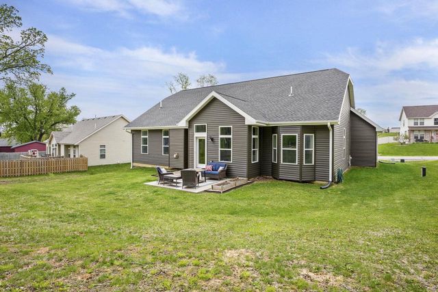11134 N Lake Woods Drive, Edgerton, WI 53534