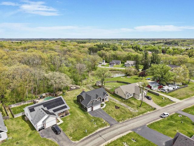 11134 N Lake Woods Drive, Edgerton, WI 53534