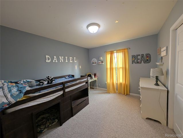 6462 Maple Leaf Court, Burton, MI 48439