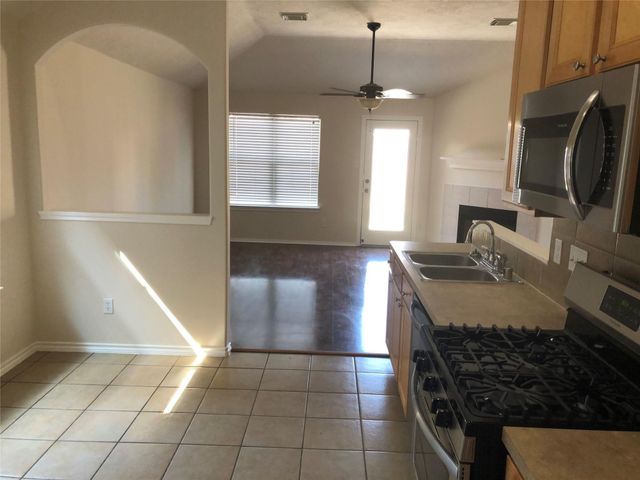 20215 Mammoth Falls Drive, Tomball, TX 77375