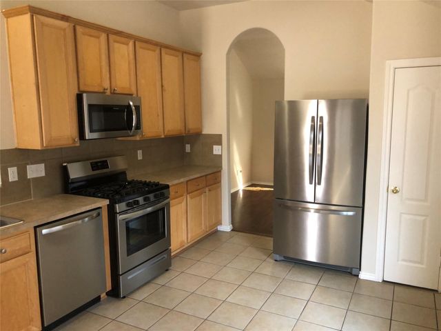 20215 Mammoth Falls Drive, Tomball, TX 77375