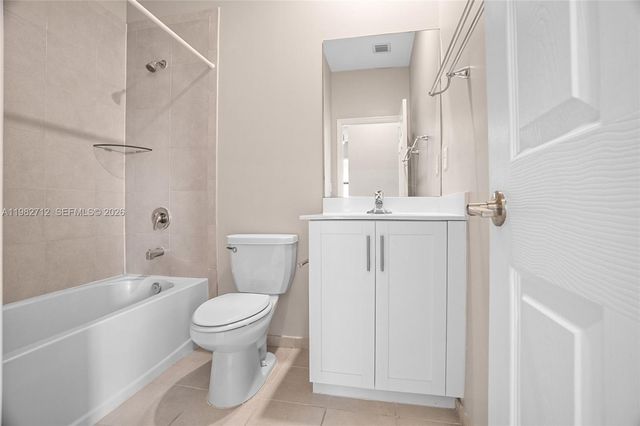 4665 Caspian Way, Davie, FL 33314