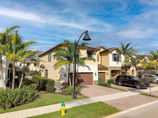 4665 Caspian Way, Davie, FL 33314