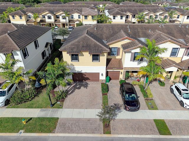 4665 Caspian Way, Davie, FL 33314