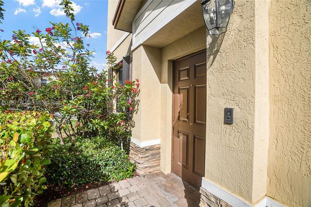 4665 Caspian Way, Davie, FL 33314