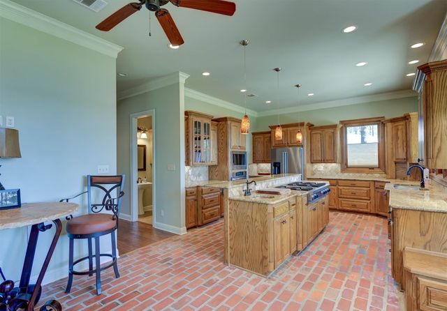 1060 Highway 162, Benton, LA 71006