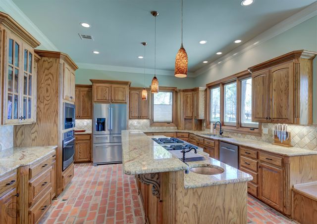 1060 Highway 162, Benton, LA 71006