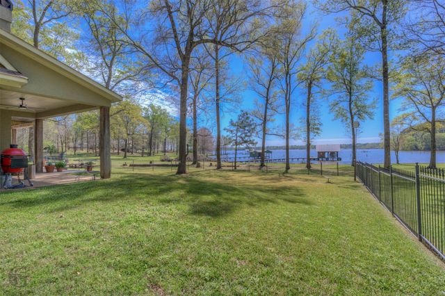 1060 Highway 162, Benton, LA 71006