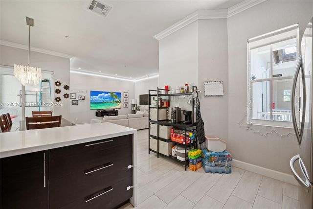 4301 SW 160th Ave 207, Miramar, FL 33027