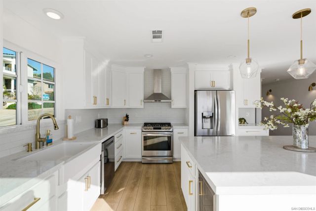 3692 Princeton Avenue, San Diego, CA 92117