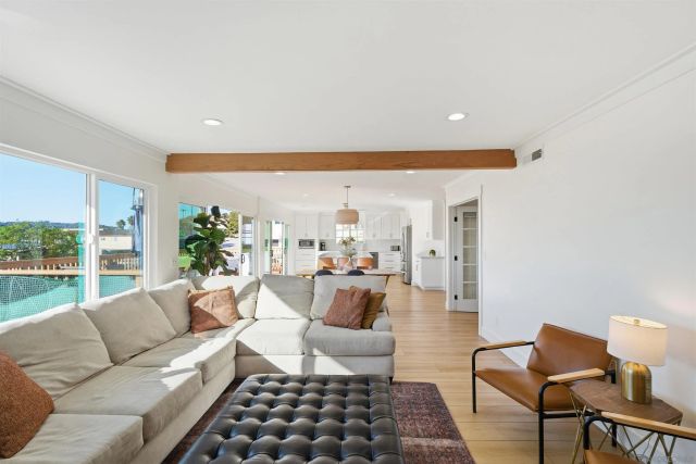 3692 Princeton Avenue, San Diego, CA 92117