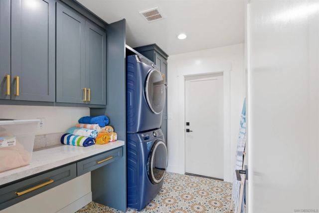 3692 Princeton Avenue, San Diego, CA 92117