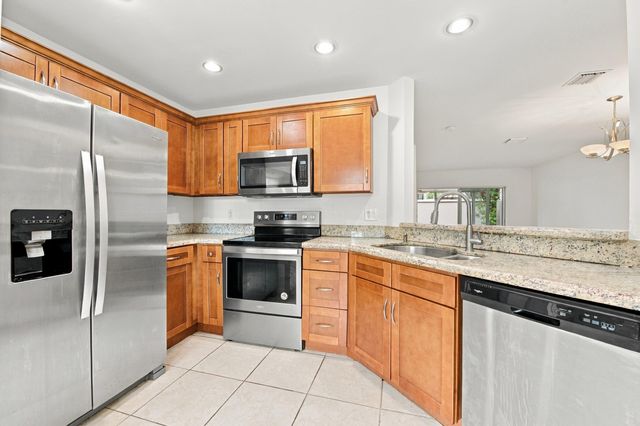 4441 SW 11th Place, Deerfield Beach, FL 33442