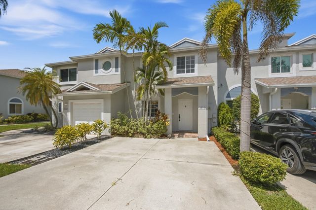 4441 SW 11th Place, Deerfield Beach, FL 33442