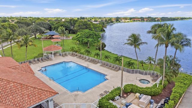4441 SW 11th Place, Deerfield Beach, FL 33442