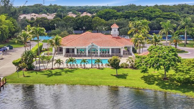 4441 SW 11th Place, Deerfield Beach, FL 33442