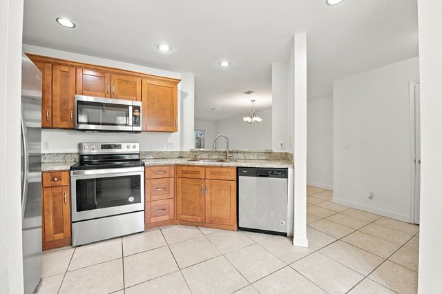 4441 SW 11th Place, Deerfield Beach, FL 33442