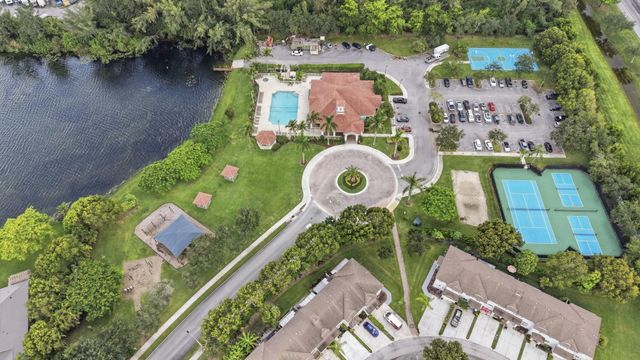 4441 SW 11th Place, Deerfield Beach, FL 33442