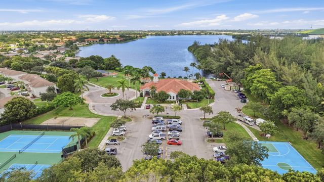 4441 SW 11th Place, Deerfield Beach, FL 33442