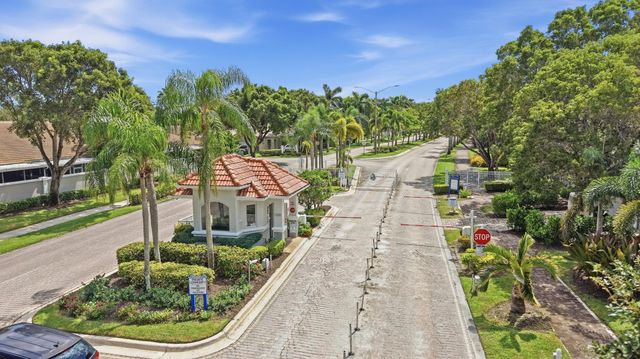 4441 SW 11th Place, Deerfield Beach, FL 33442