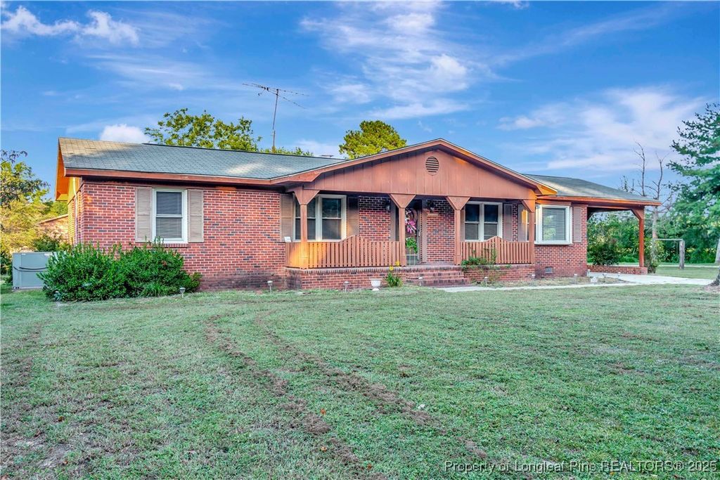 2556 Milk Dairy Rd., Red Springs, NC 28377