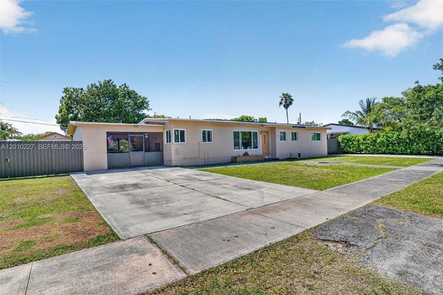 9430 Easter Rd, Cutler Bay, FL 33157