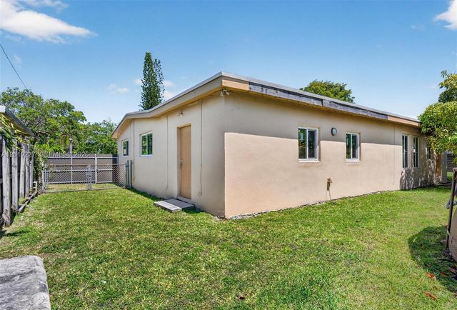 9430 Easter Rd, Cutler Bay, FL 33157