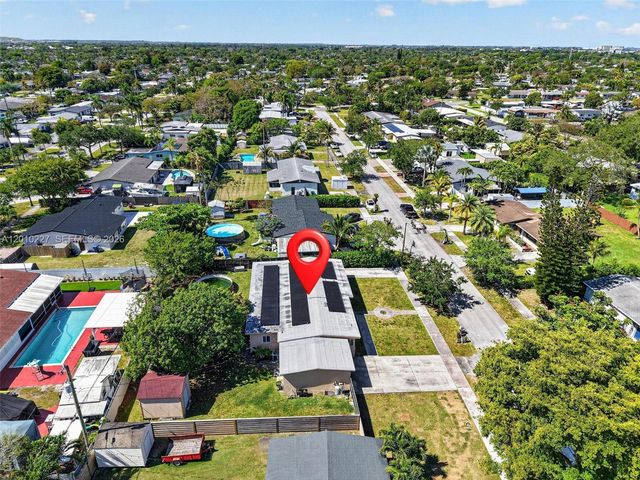 9430 Easter Rd, Cutler Bay, FL 33157