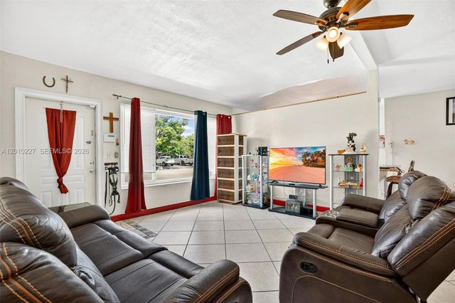 9430 Easter Rd, Cutler Bay, FL 33157