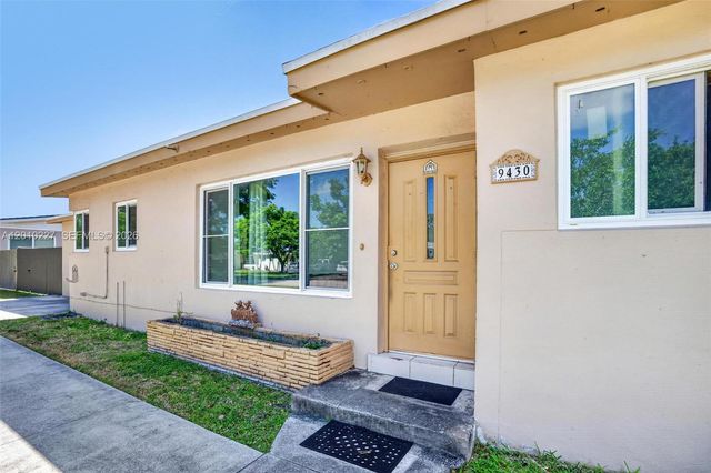 9430 Easter Rd, Cutler Bay, FL 33157