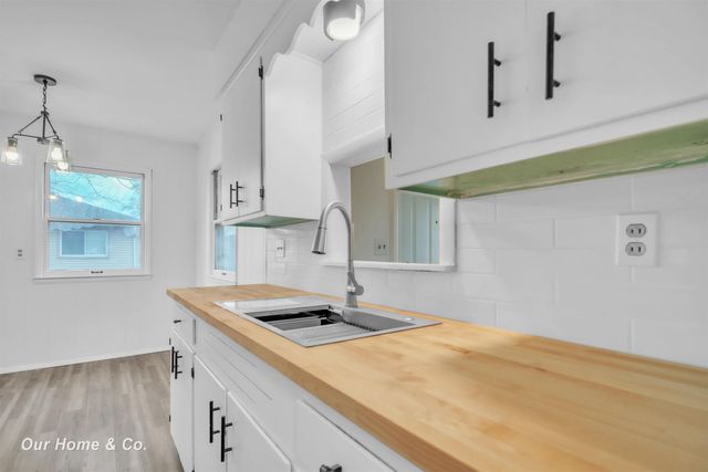 4637 S Gregory Street, Buena Vista Twp, MI 48601