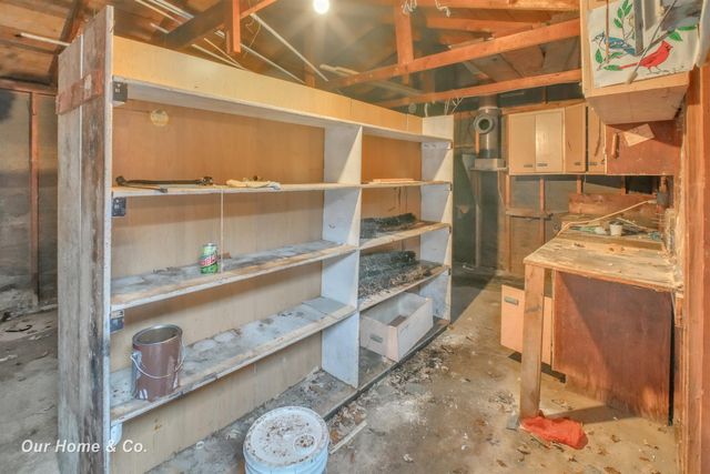 4637 S Gregory Street, Buena Vista Twp, MI 48601