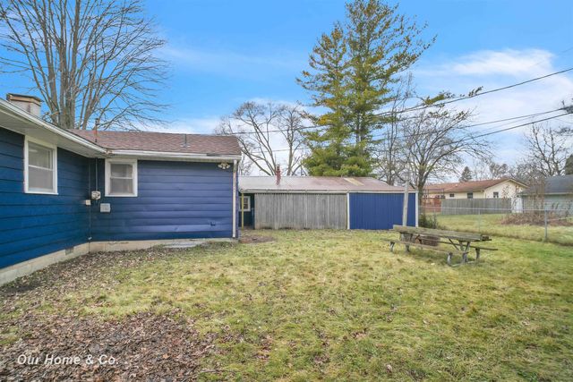 4637 S Gregory Street, Buena Vista Twp, MI 48601