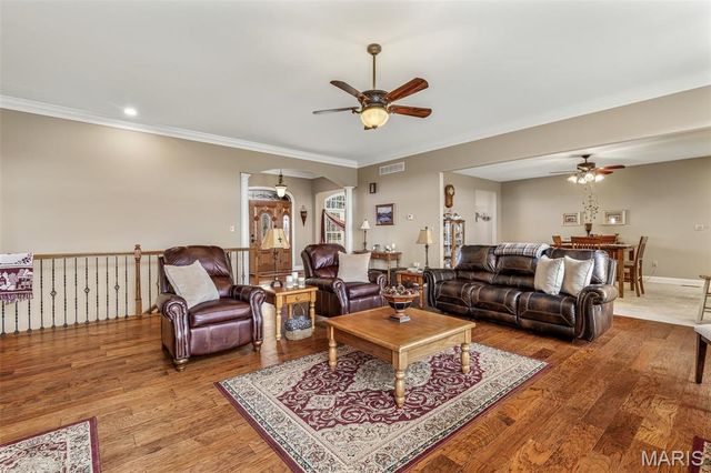 912 Wellington Ridge, Festus, MO 63028