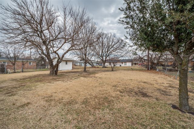 228 E Park Street, Little Elm, TX 75068