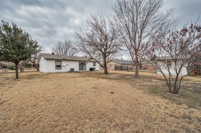 228 E Park Street, Little Elm, TX 75068