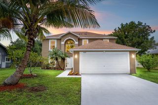 2452 SE Victory Avenue, Port St Lucie, FL 34952