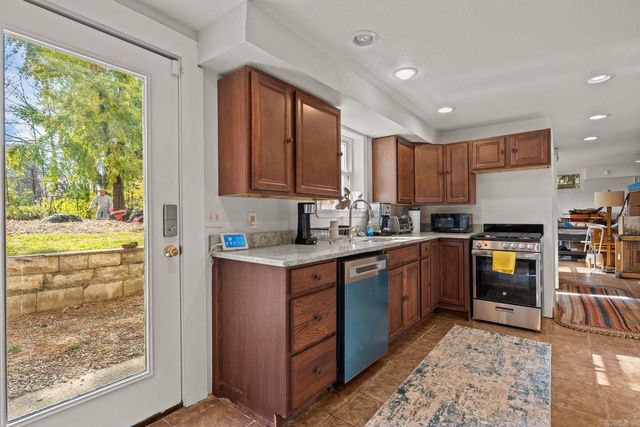 100 Forest Park Place, Hot Springs, AR 71901